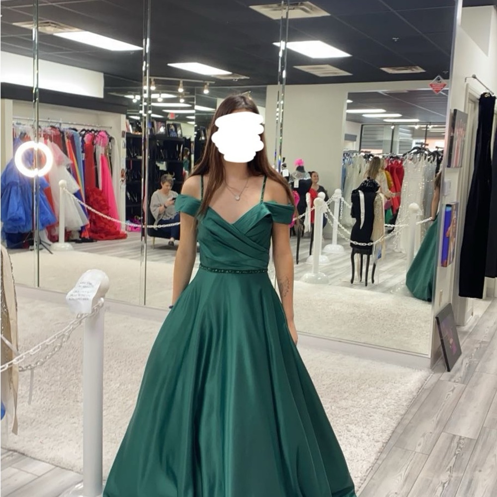 Elegant Green Evening Gown